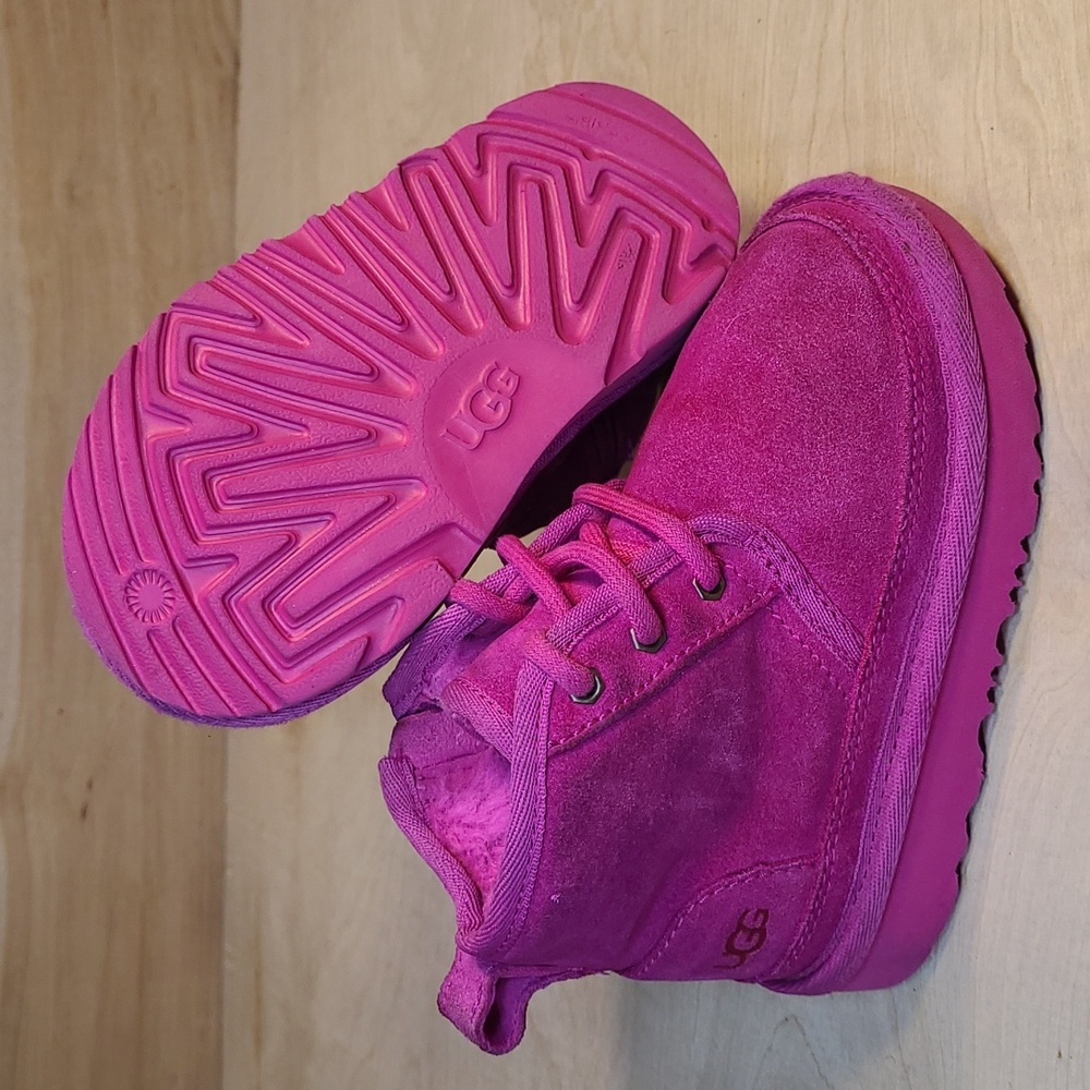 UGG Kids Neumel II Chukka Pink Boots Kids Size 8C - Picture 11 of 12